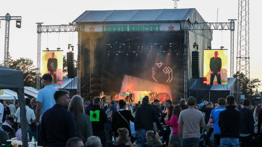Galleri: Løkken koncert i sol og sommer