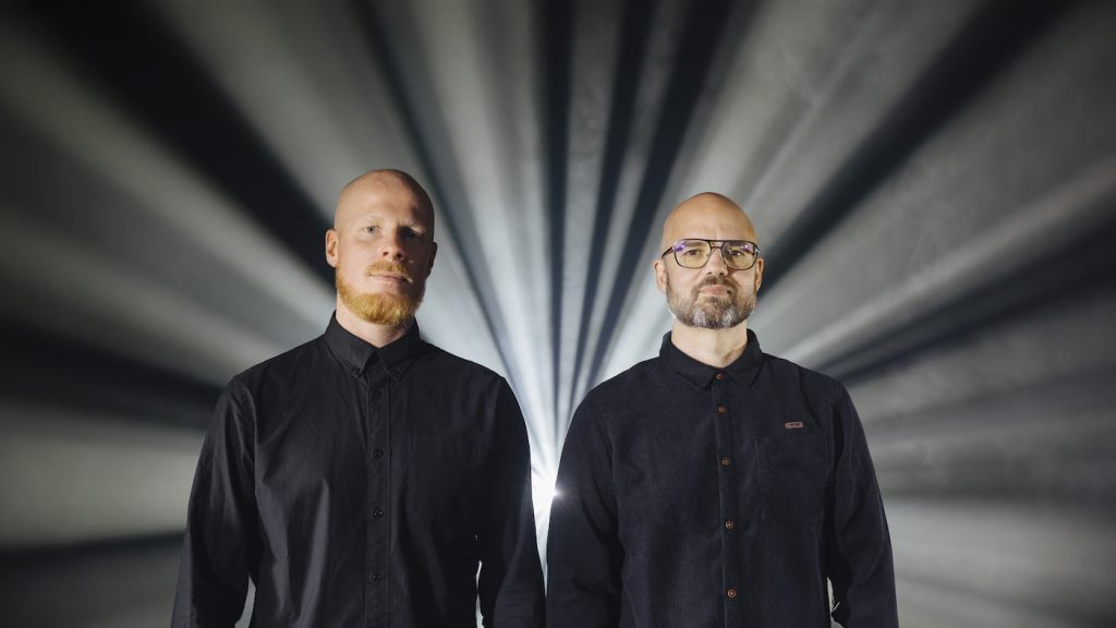Den elektroniske duo, Tinlicker, omdanner Pumpehuset til en kæmpe fest