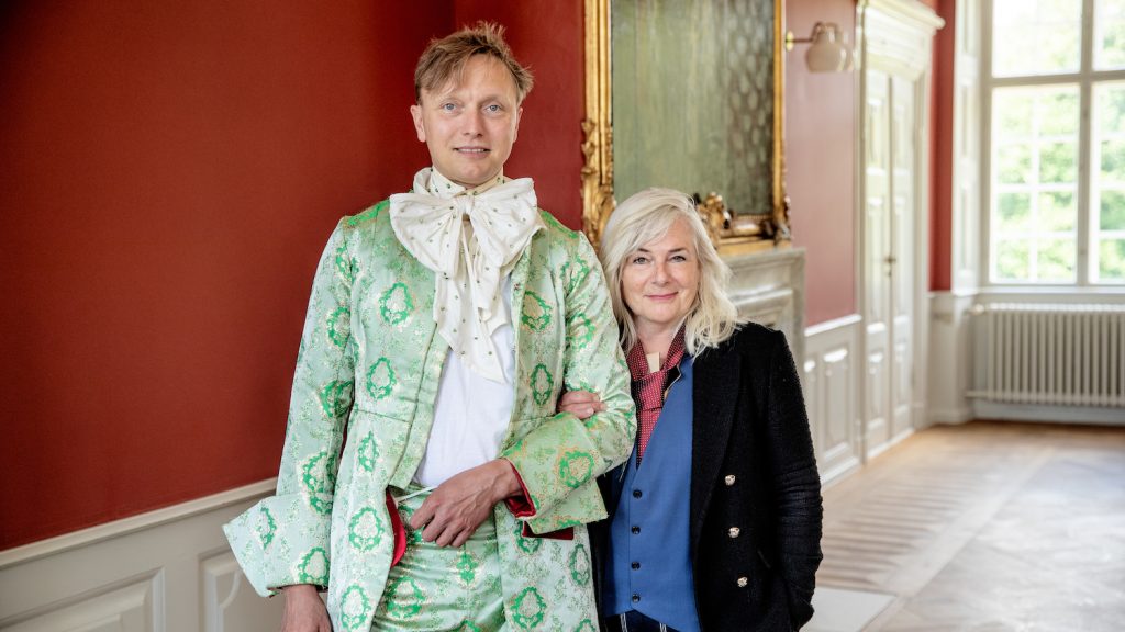 Sommersol på Slottet 2024: Bellevue Teatret og Charlottenlund Slot styrker samarbejdet