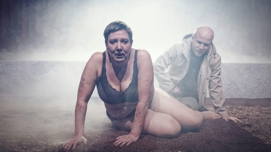 Anmeldelse: ’Drøm om efteråret’ på Aalborg Teater