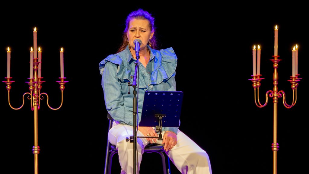 Rie Rasmussen julekoncert på Paletten