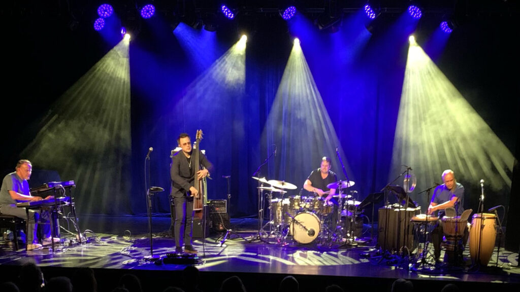Hands-on fusion funky musikalsk oplevelse af 3. grad