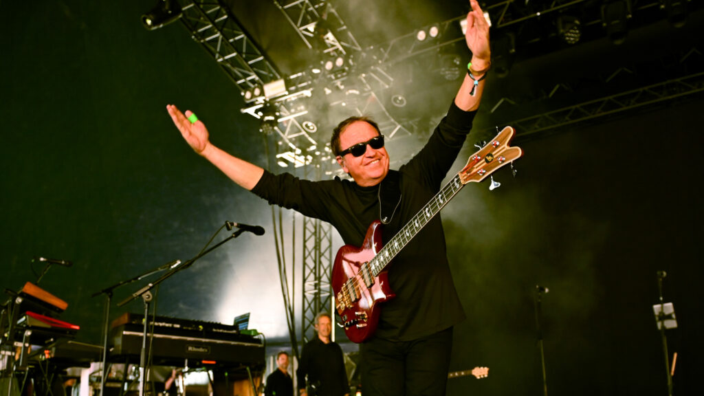 Level 42 cruisede sig gennem Forever med BAStant lyd