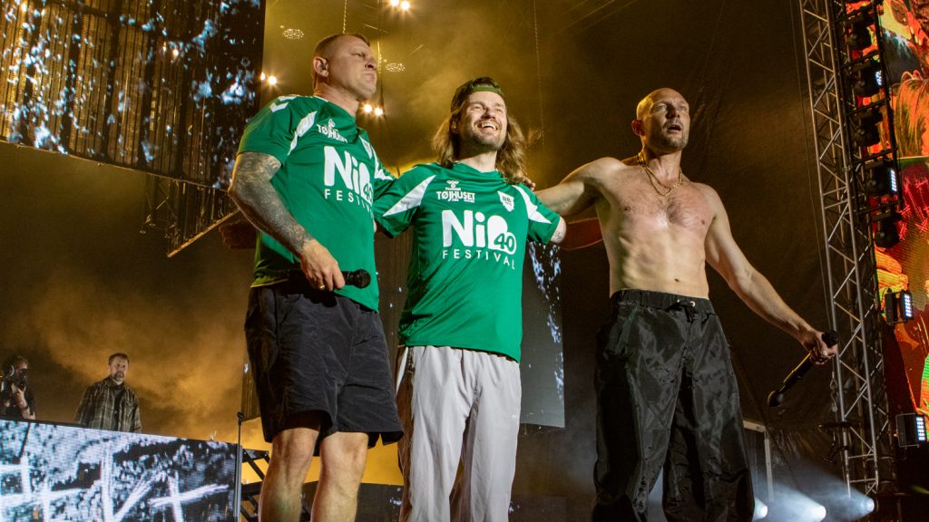 Suspekt åbnede og lukkede Nibe Festival – og leverede årets koncert
