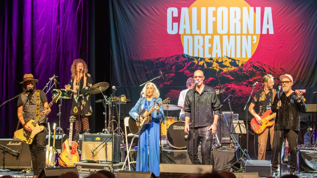 California Dreaming i Aars: Fire stemmer tog publikum med tilbage til 60’erne og 70’erne